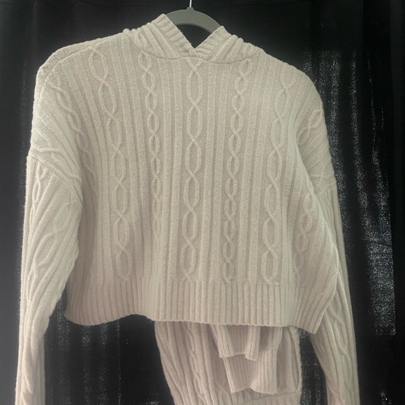 Sold - Picture 3 of 4